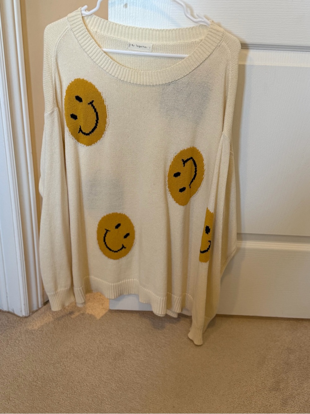 By Together Smiley Sweater Sz S